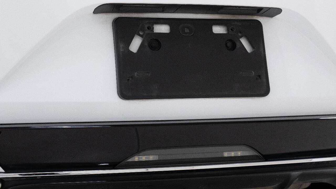 Used 2018 Lexus LC 500 Coupe w/ Touring Package image 19