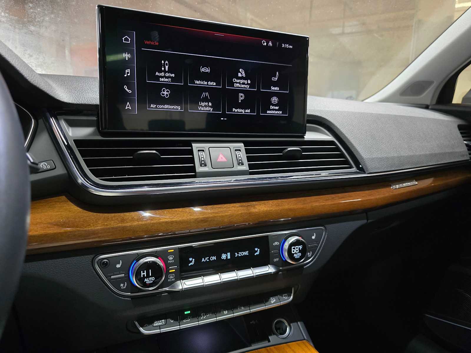 Used 2021 Audi Q5 e Prestige w/ Prestige Package image 29