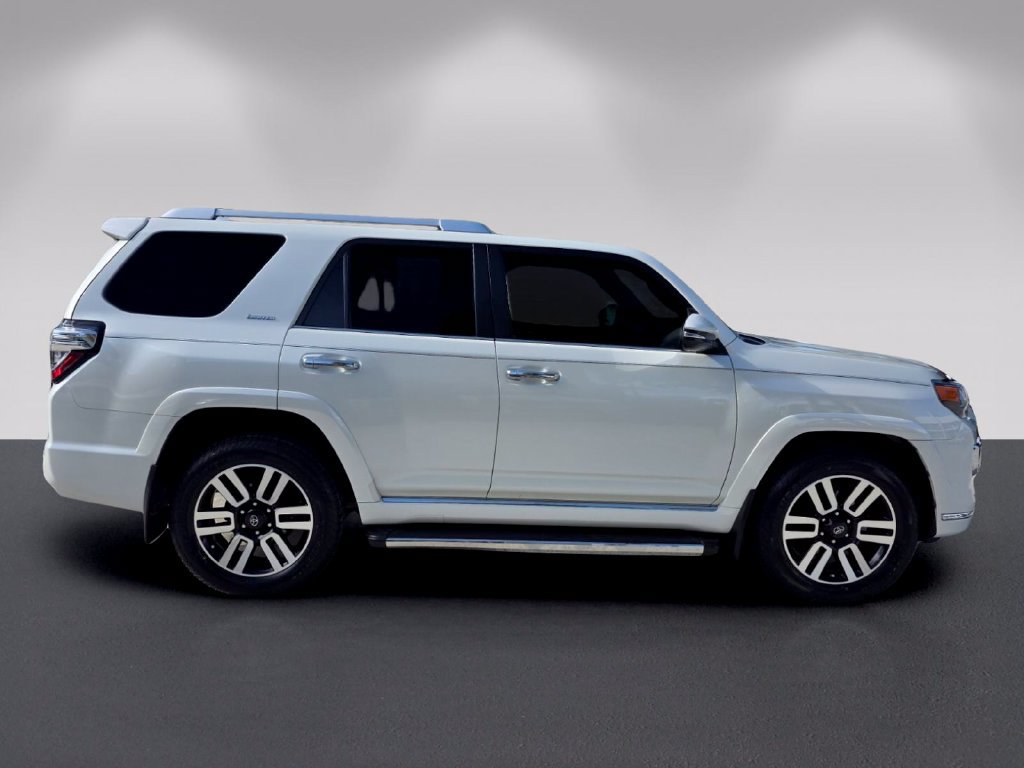 Used 2015 Toyota 4Runner Limited AWD/4WD image 3