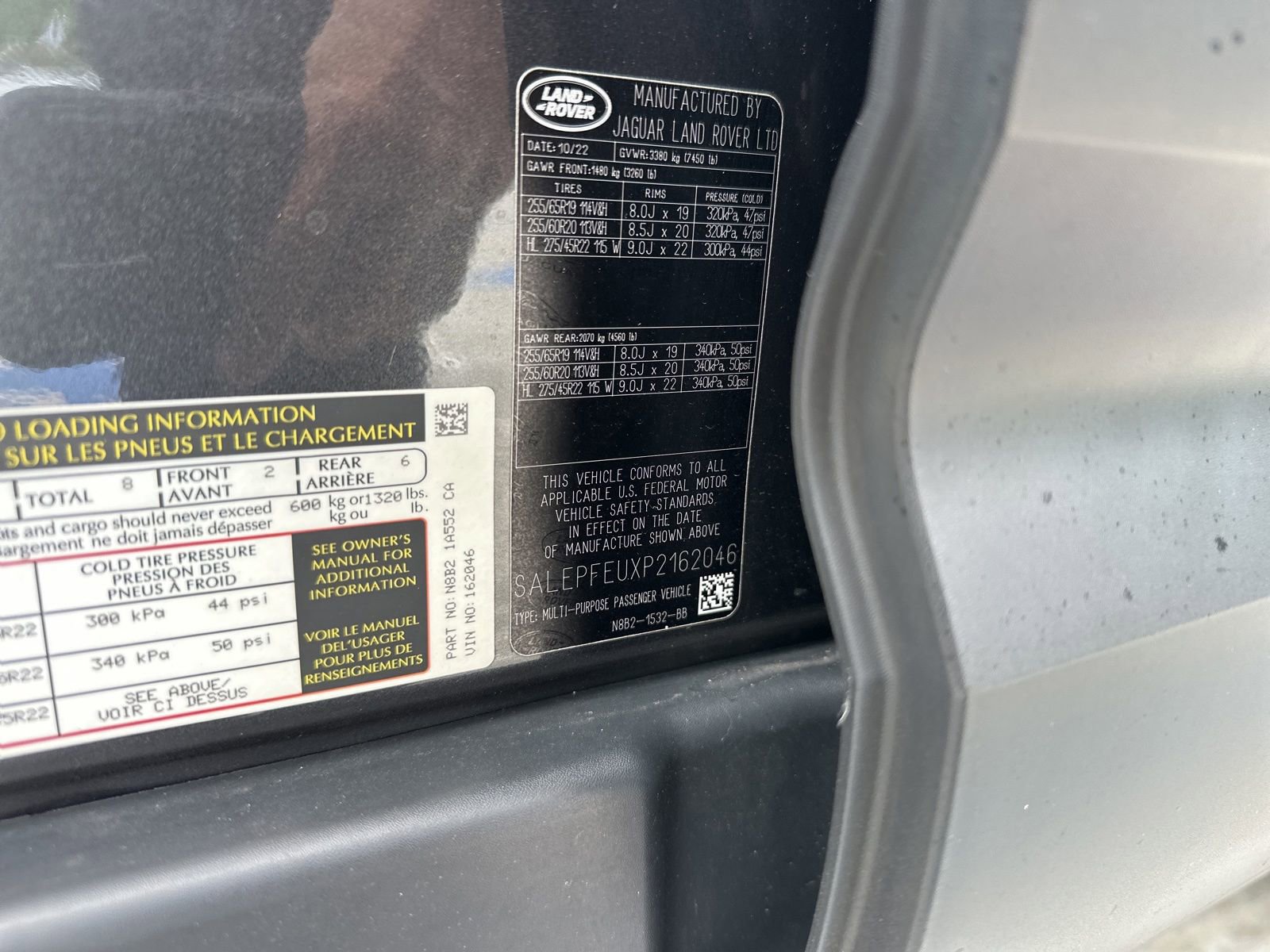Used 2023 Land Rover Defender 130 SE AWD/4WD image 6