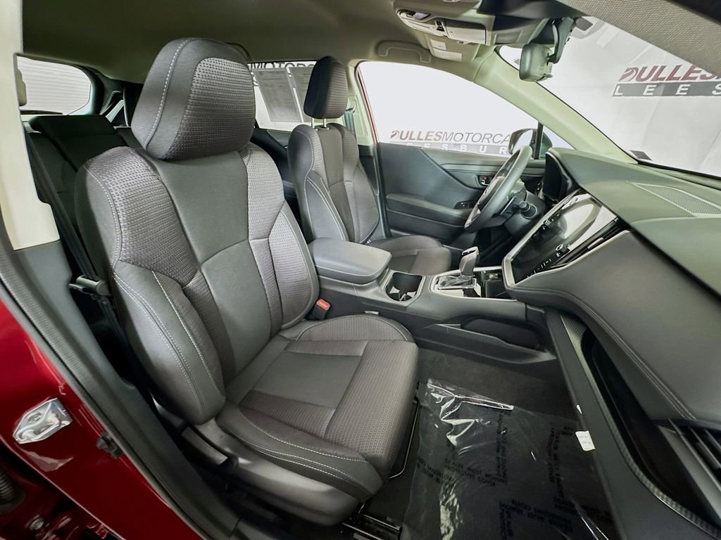 Used 2025 Subaru Outback Premium image 27