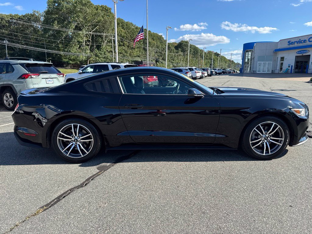 Used 2016 Ford Mustang Premium RWD image 8