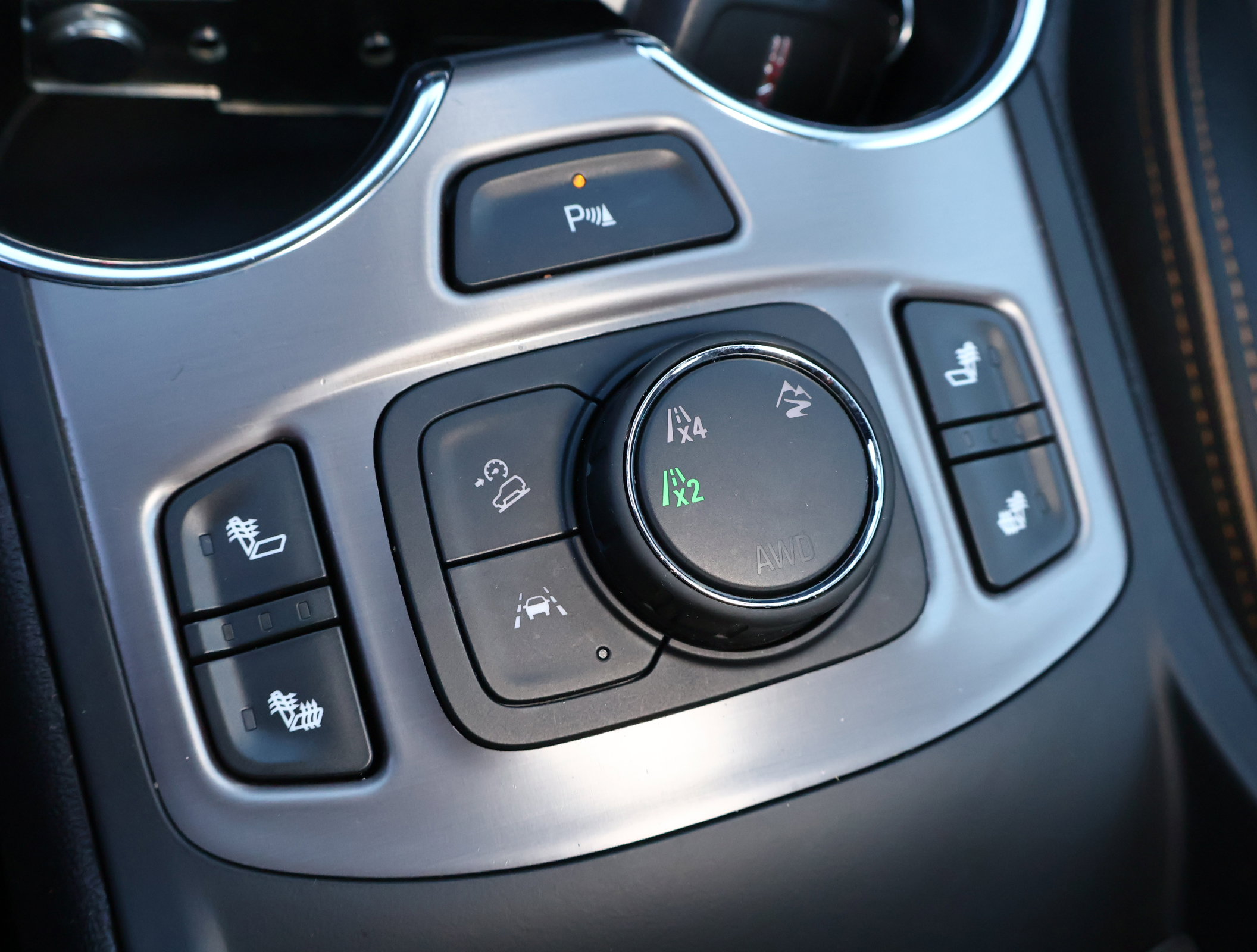 Used 2024 GMC Terrain AT4 w/ Tech Package image 5