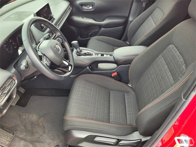 Used 2025 Honda HR-V Sport image 12