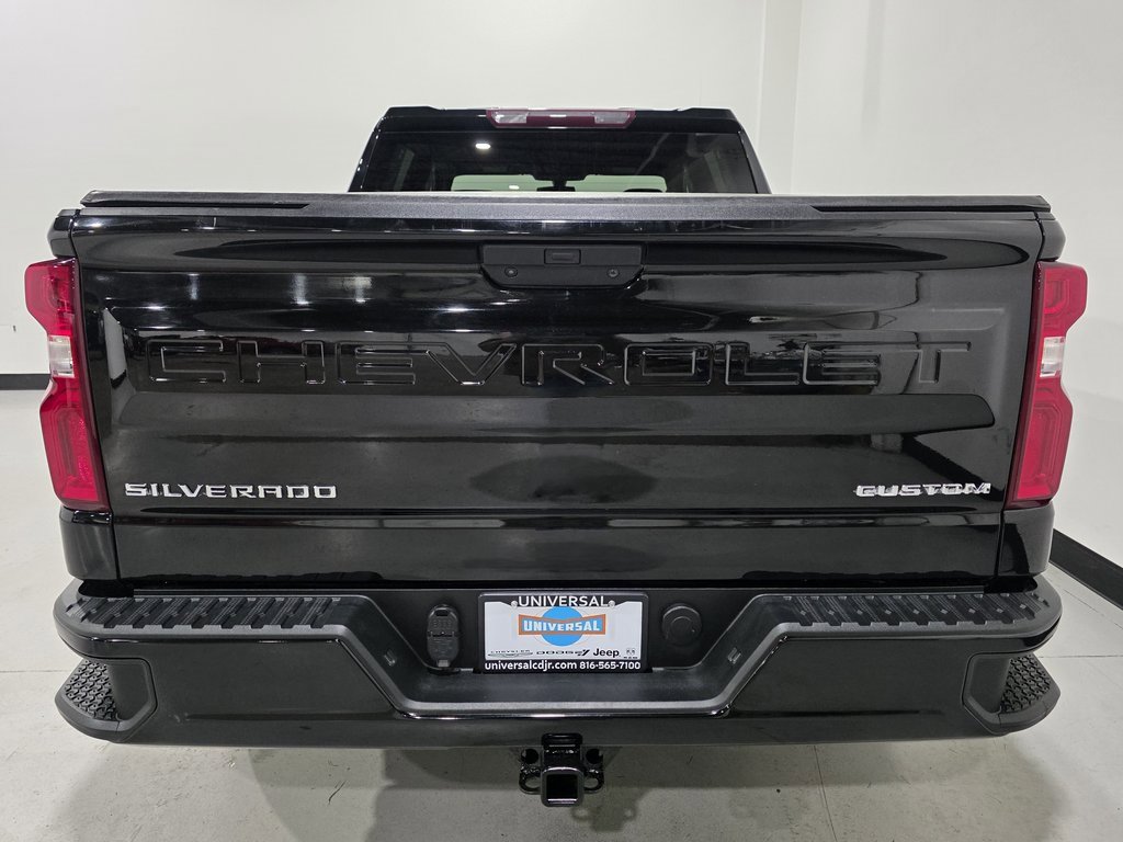 Used 2021 Chevrolet Silverado 1500 Custom image 24