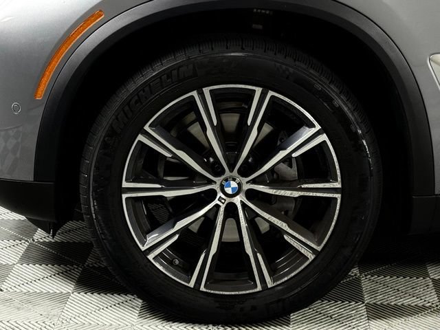 Used 2026 BMW X5 xDrive40i w/ Executive Package AWD/4WD image 12