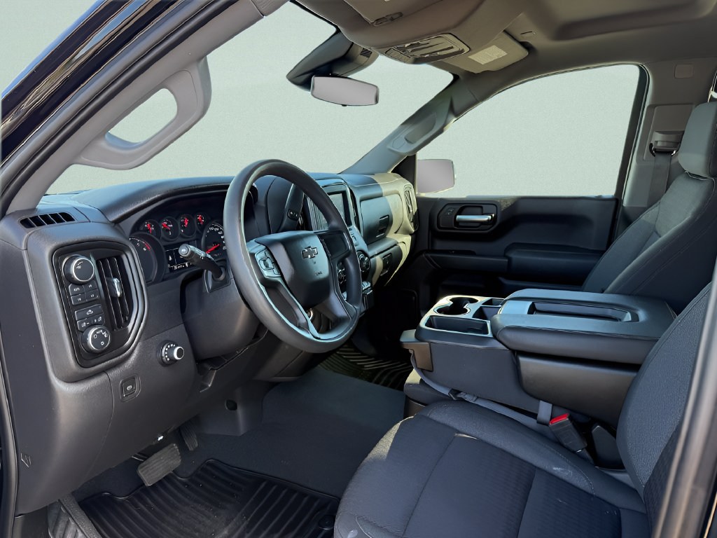 Used 2022 Chevrolet Silverado 1500 Custom Trail Boss AWD/4WD image 4