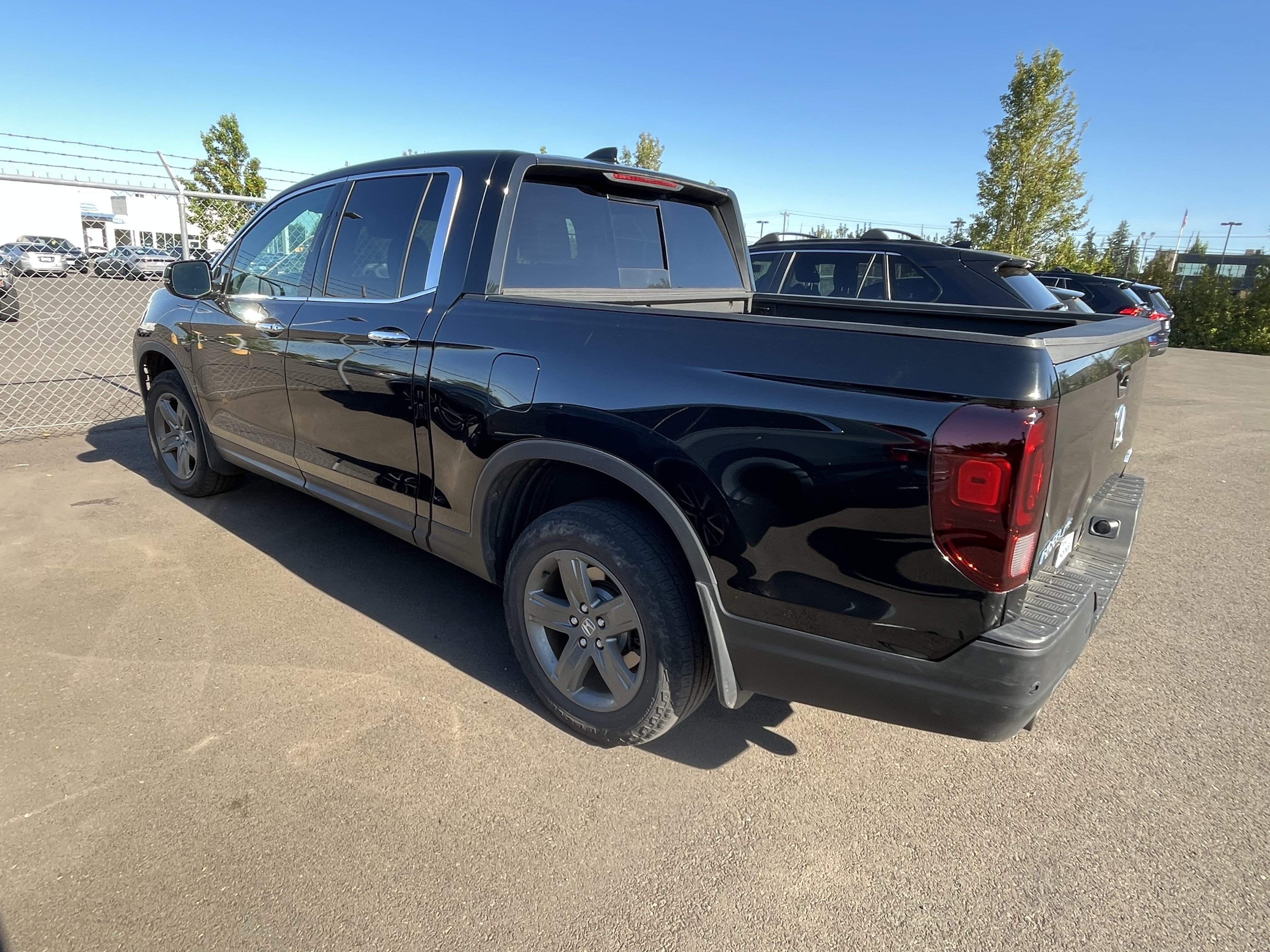 Used 2023 Honda Ridgeline RTL-E image 2