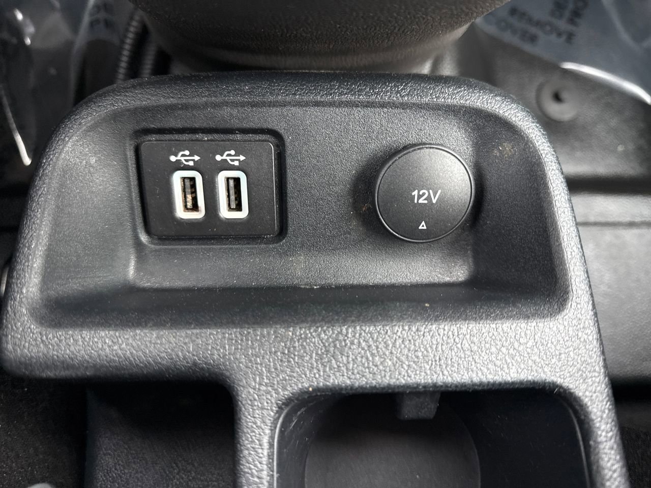 Used 2020 Ford Transit Connect XL image 19