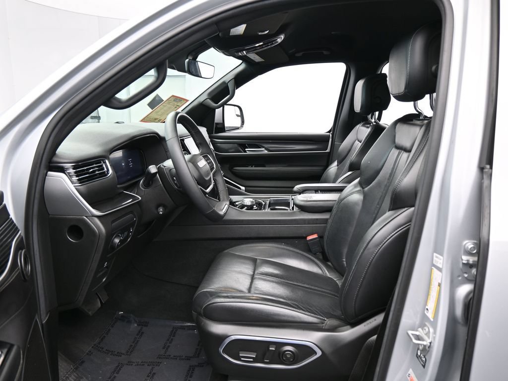 Used 2022 Jeep Wagoneer Series I RWD image 11