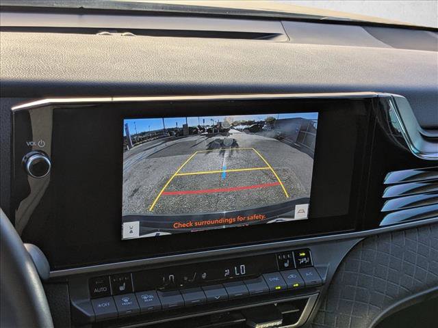 Used 2025 Toyota Camry XLE image 13