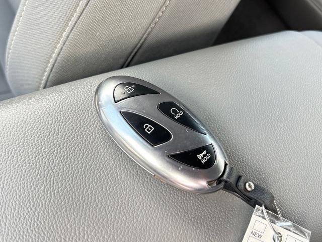Used 2025 Hyundai Elantra Sport FWD image 28