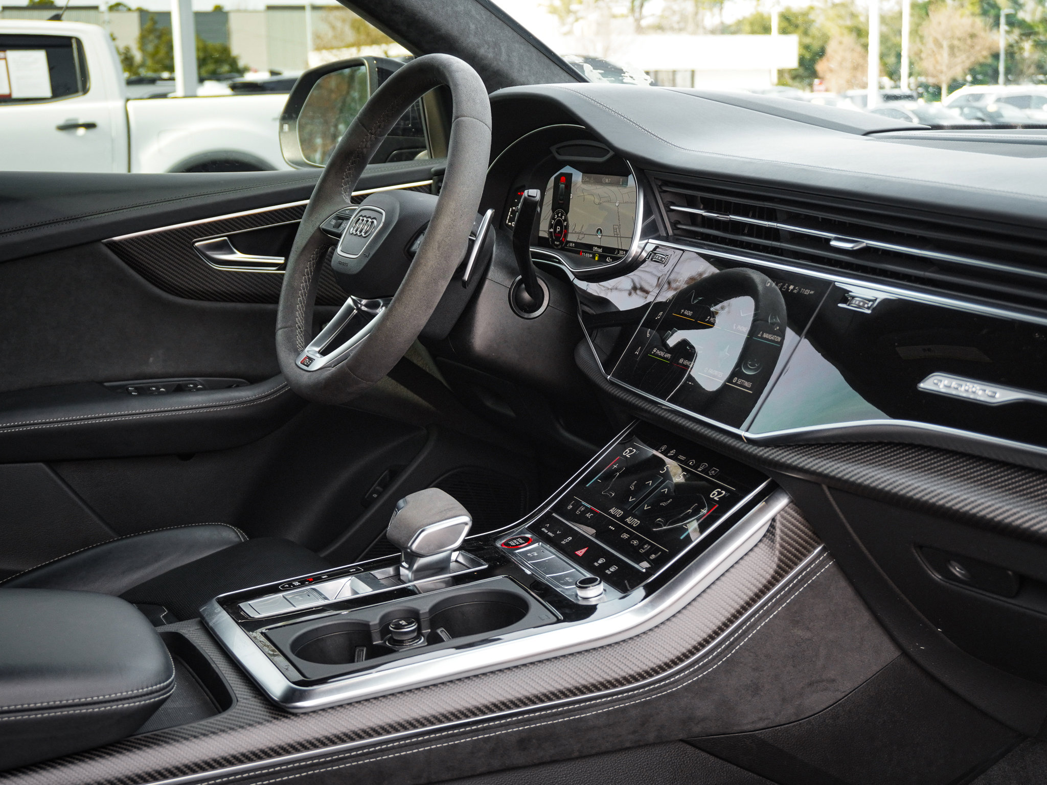 Used 2022 Audi RS Q8 image 34