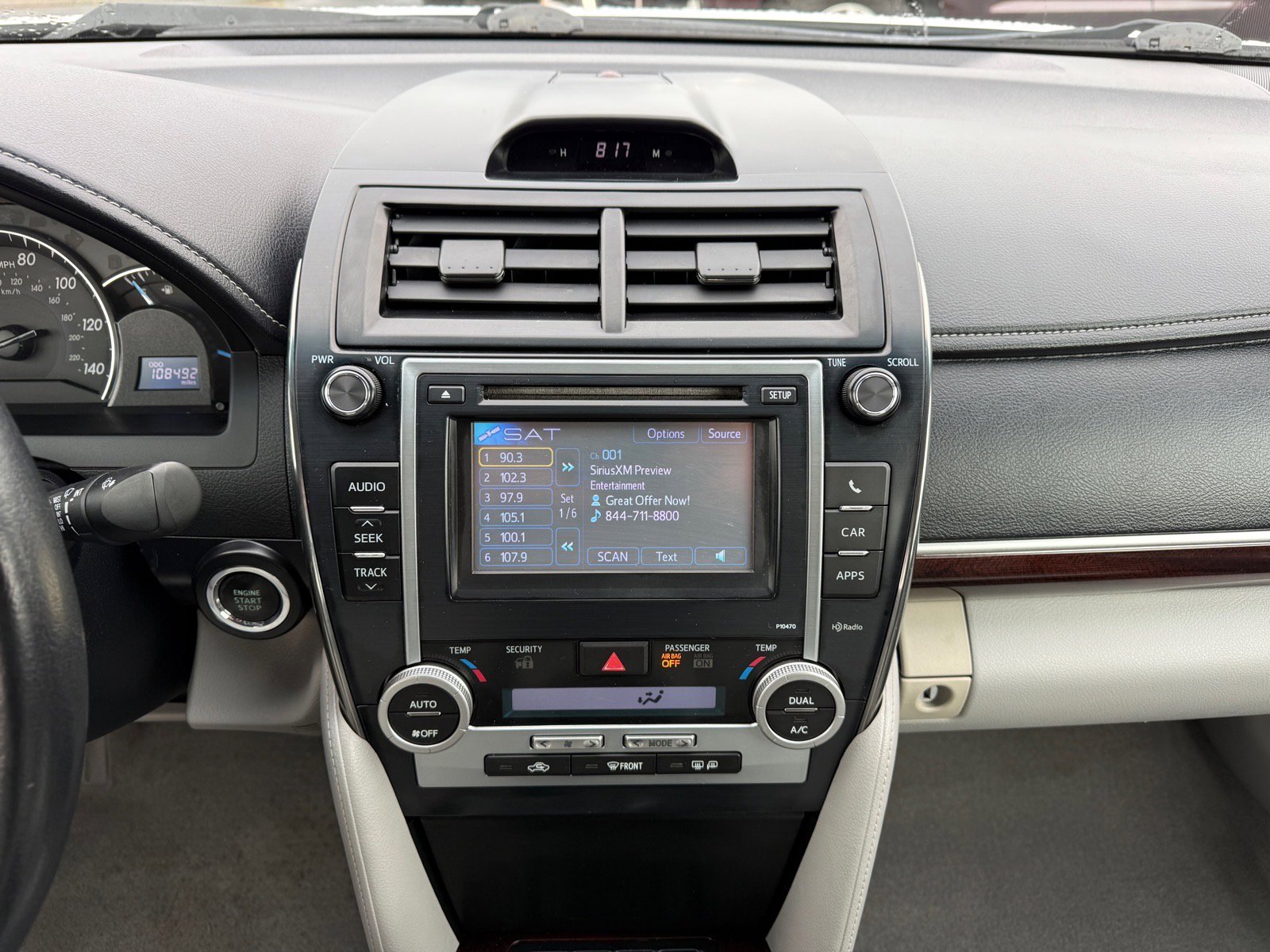 Used 2013 Toyota Camry XLE w/ Leather Pkg image 24