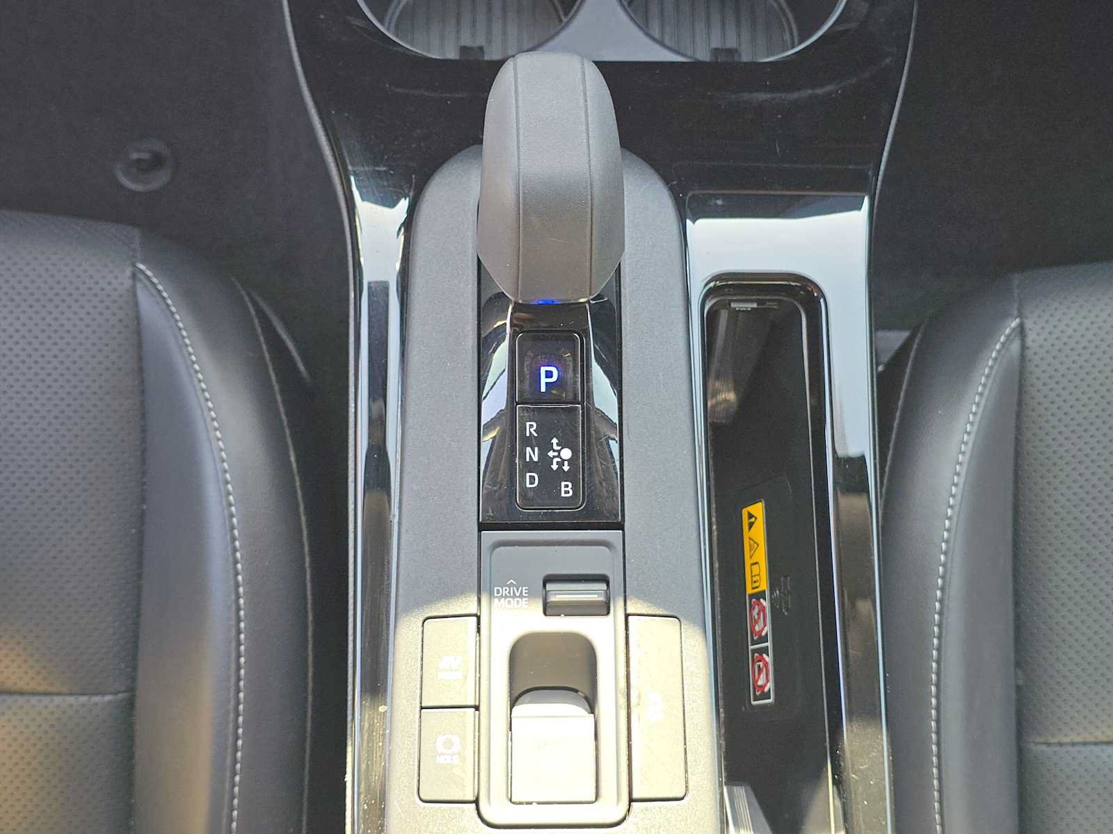 Used 2026 Toyota Prius FWD image 31