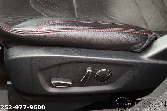 Used 2018 Ford Explorer XLT w/ Equipment Group 202A image 18