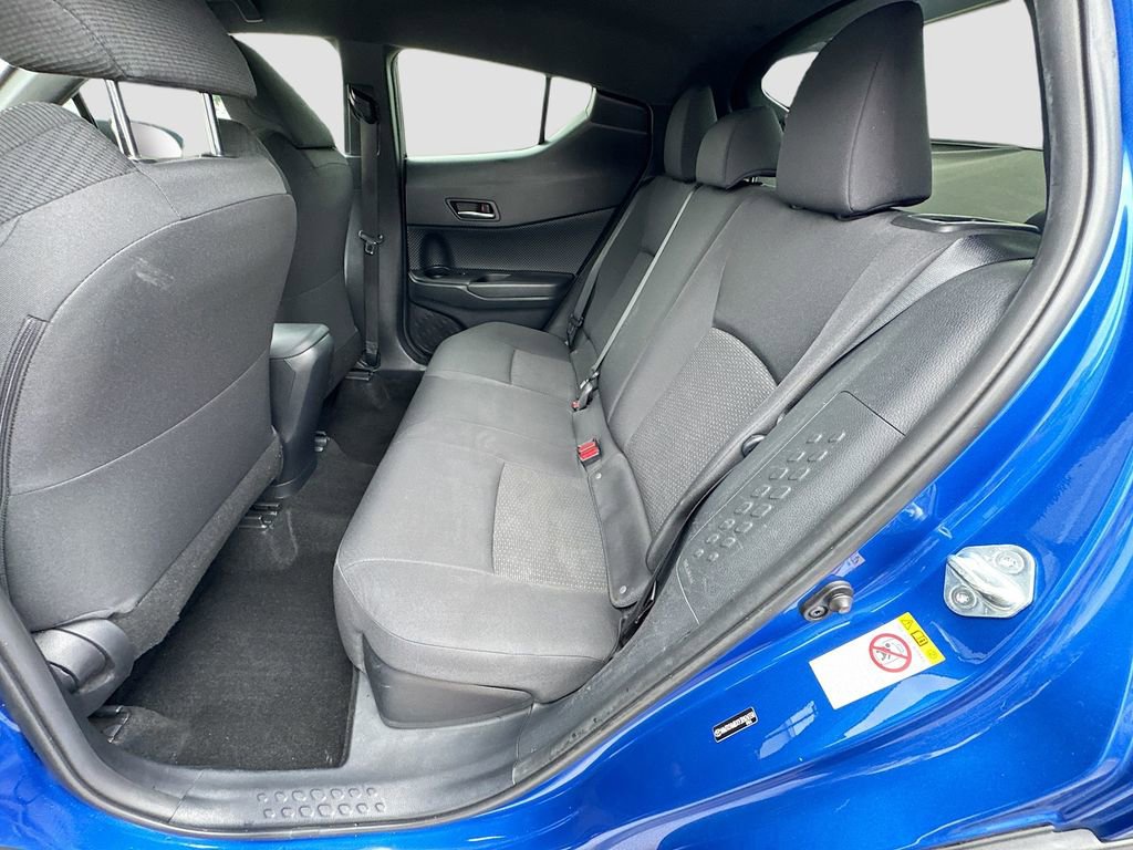 Used 2018 Toyota C-HR XLE FWD image 30