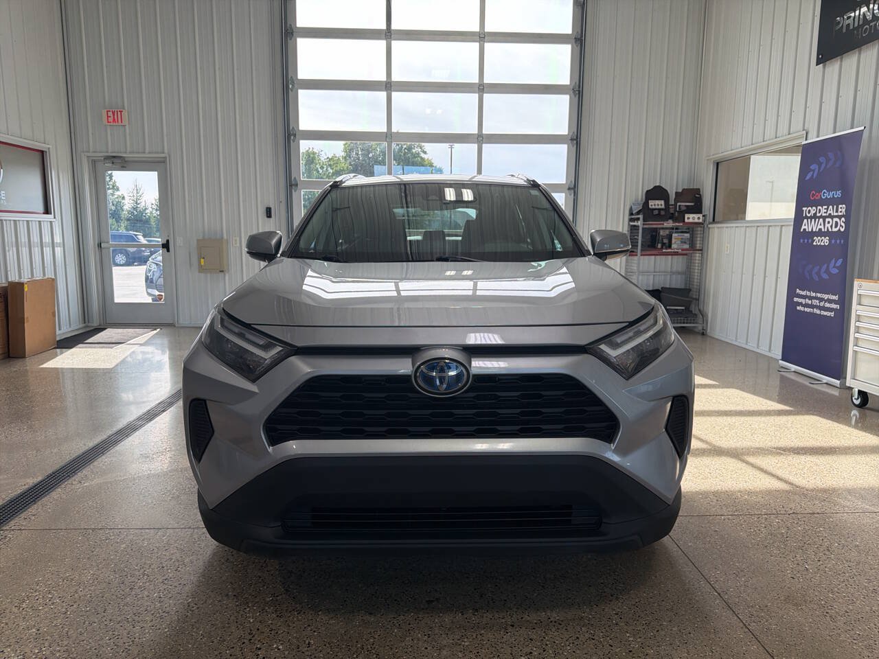 Used 2022 Toyota RAV4 XLE AWD/4WD image 8