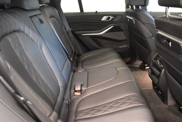 New 2026 BMW X5 xDrive40i w/ M Sport Package AWD/4WD image 17