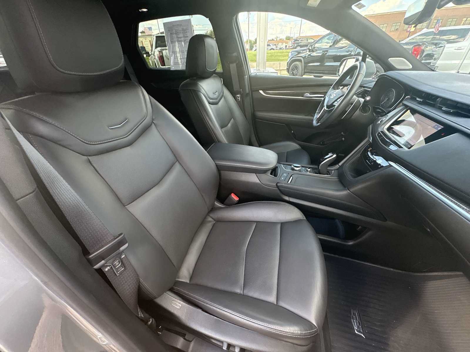 Certified 2025 Cadillac XT5 Sportv w/ Technology Package AWD/4WD image 30