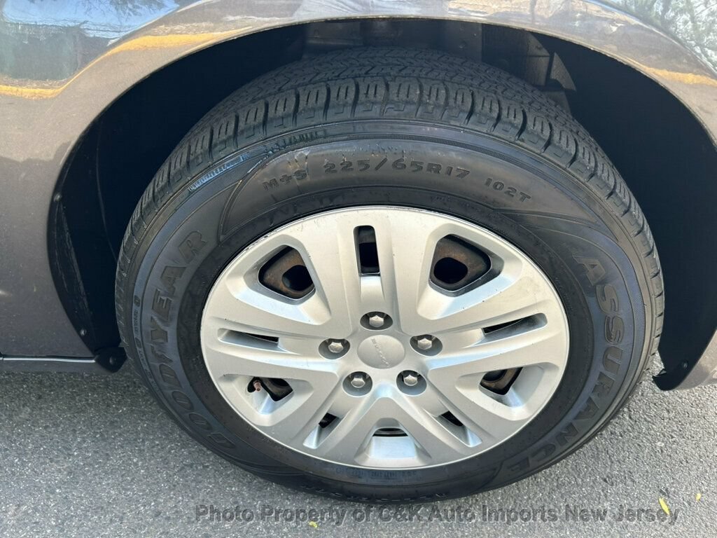 Used 2019 Dodge Grand Caravan SE w/ UConnect Hands-Free Group FWD image 36