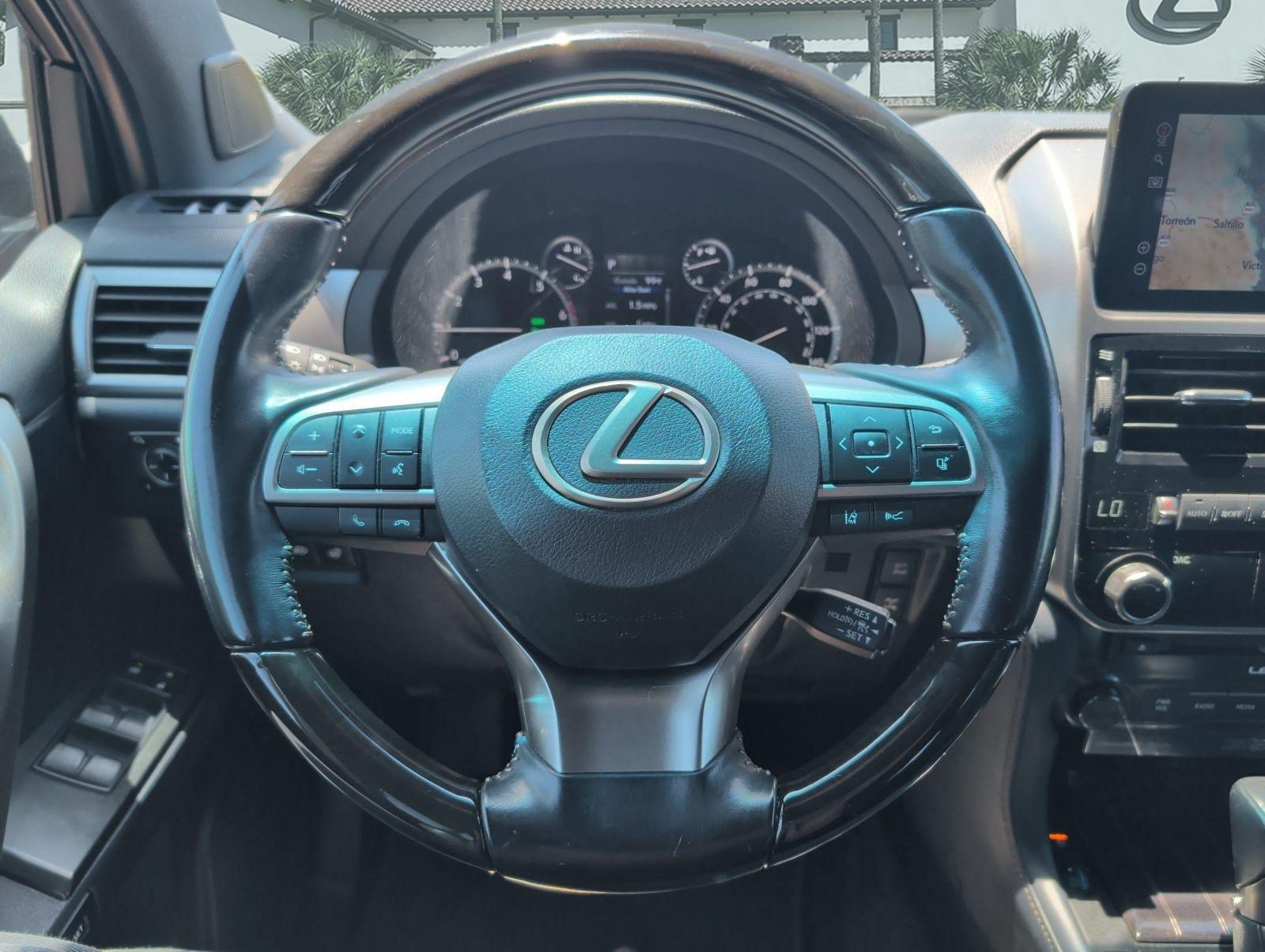Used 2022 Lexus GX 460 Premium w/ Accessory Package AWD/4WD image 13