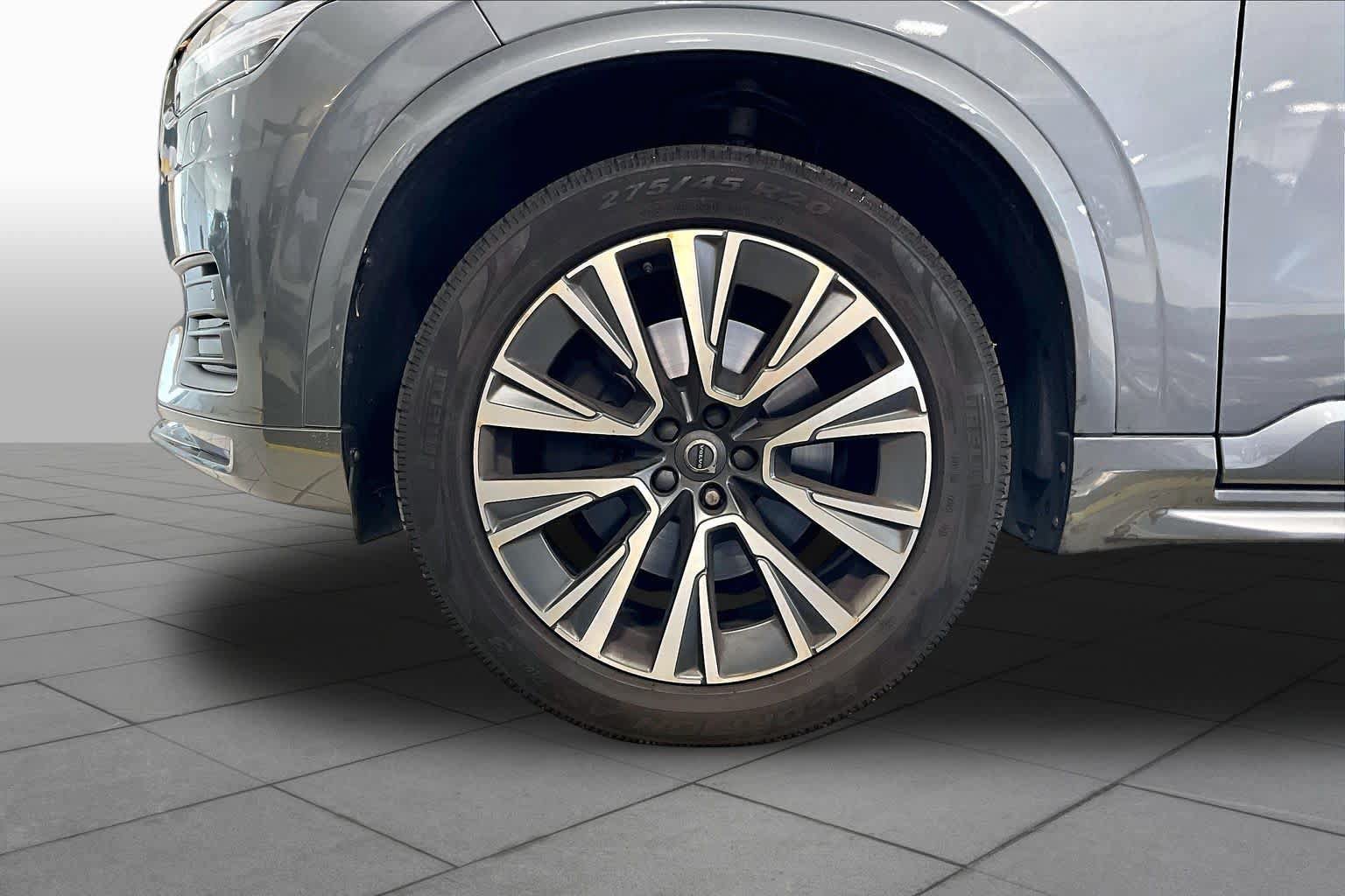 Used 2020 Volvo XC90 T6 Momentum w/ Protection Package Premier AWD/4WD image 11