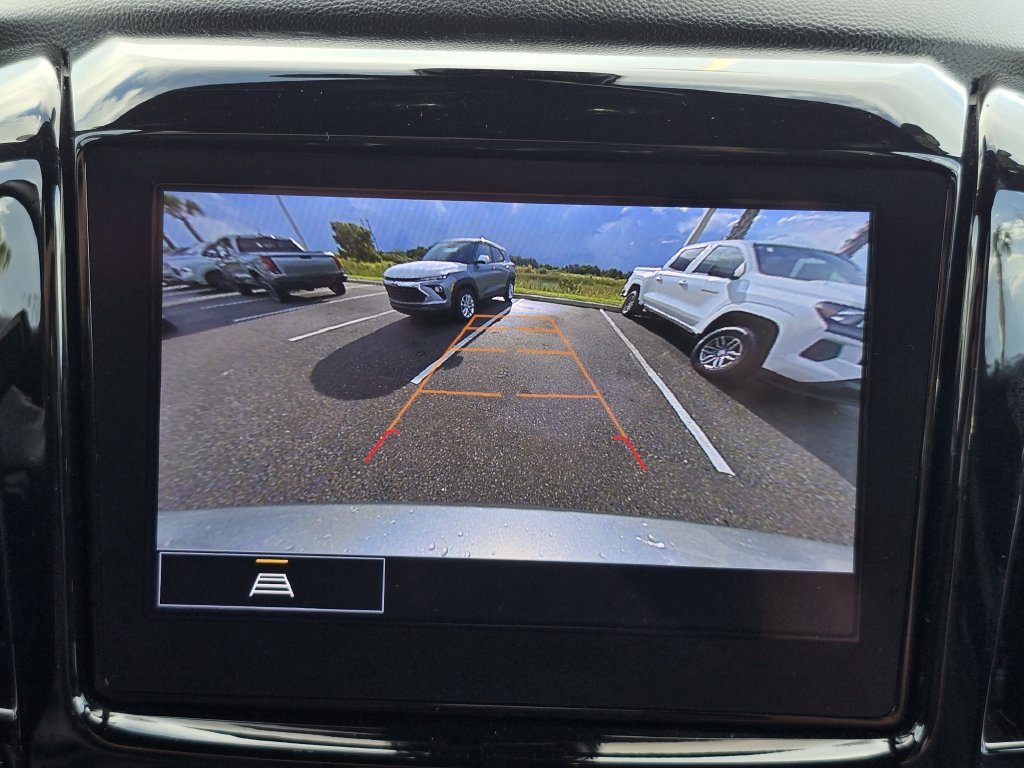 Used 2023 Chevrolet Traverse LT AWD/4WD image 25