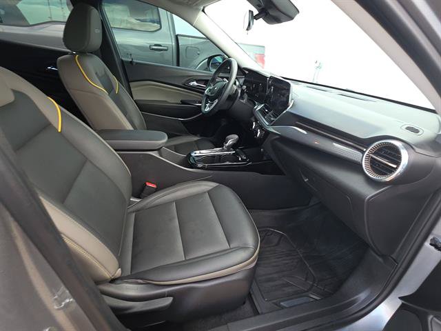 Used 2025 Chevrolet Trax ACTIV w/ Driver Confidence Package FWD image 9