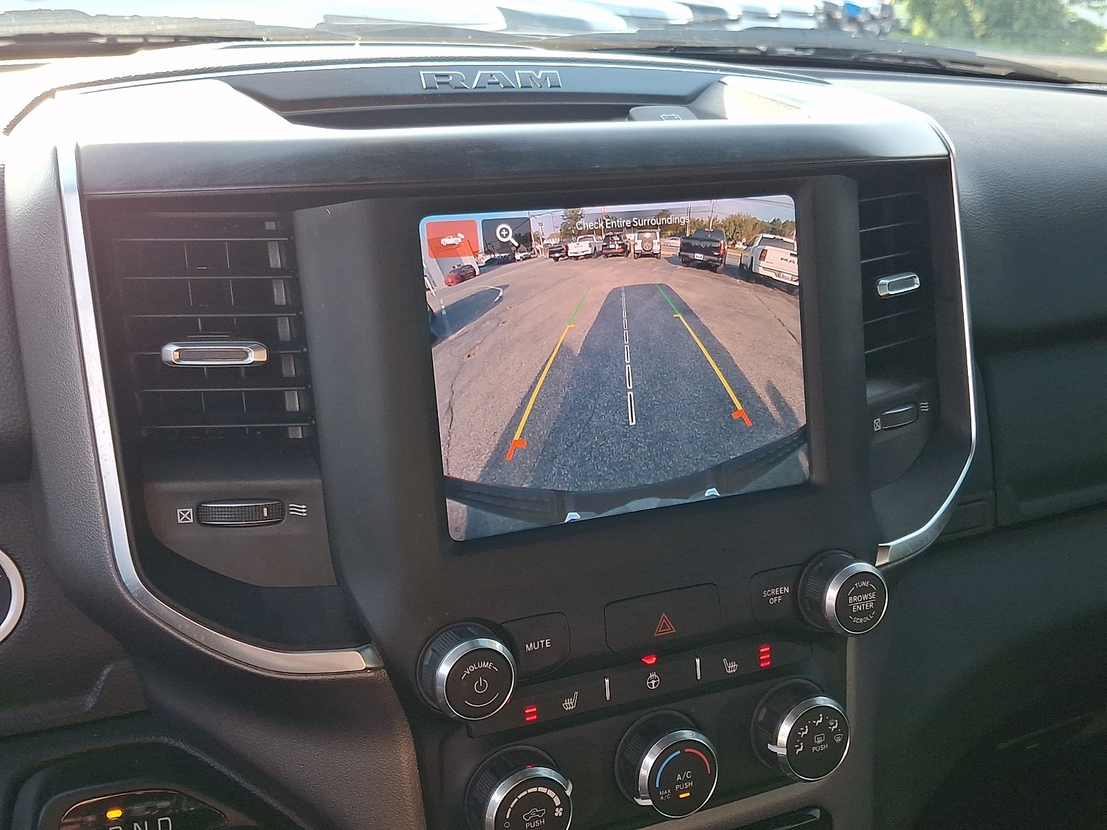 Used 2024 RAM 1500 Big Horn AWD/4WD image 17
