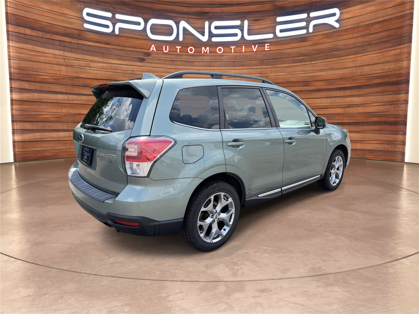 Used 2018 Subaru Forester 2.5i Touring w/ Popular Package #2 AWD/4WD image 6