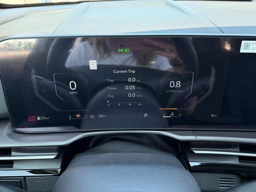 New 2026 Kia Sportage SX FWD image 17