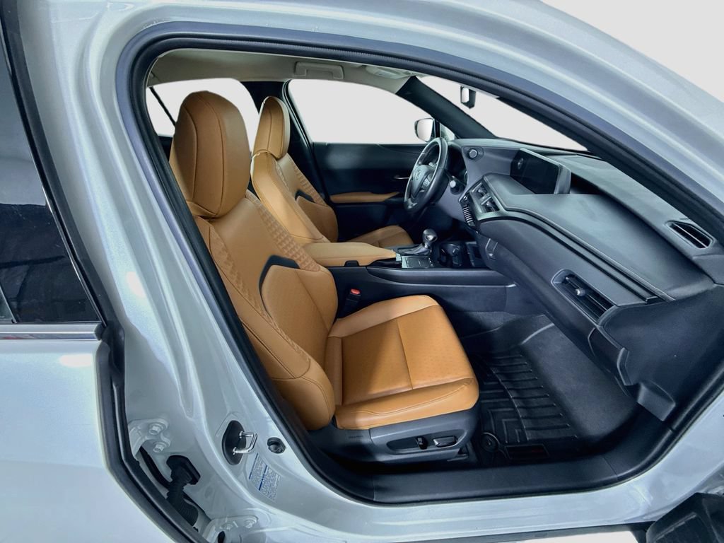 Used 2022 Lexus UX 250h w/ Accessory Package (Z2) AWD/4WD image 20