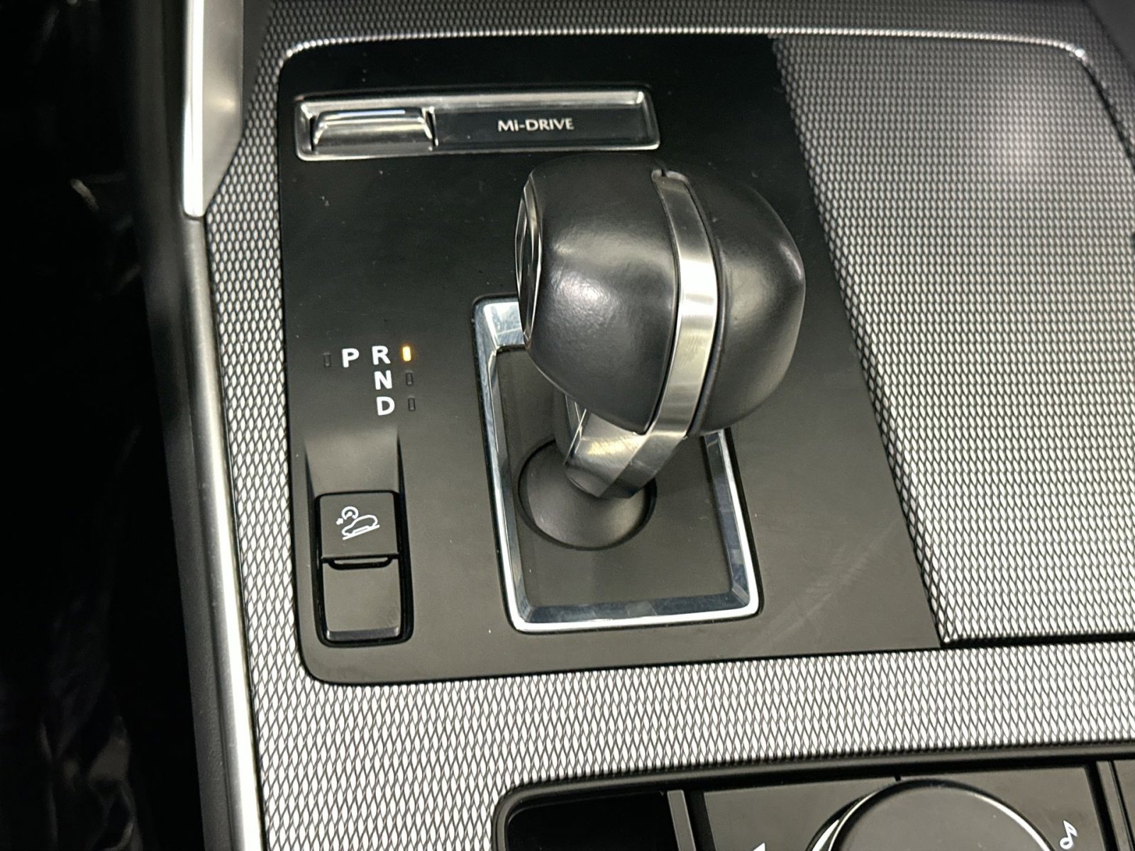 Used 2024 MAZDA CX-90 3.3 Turbo w/ Preferred Plus image 28