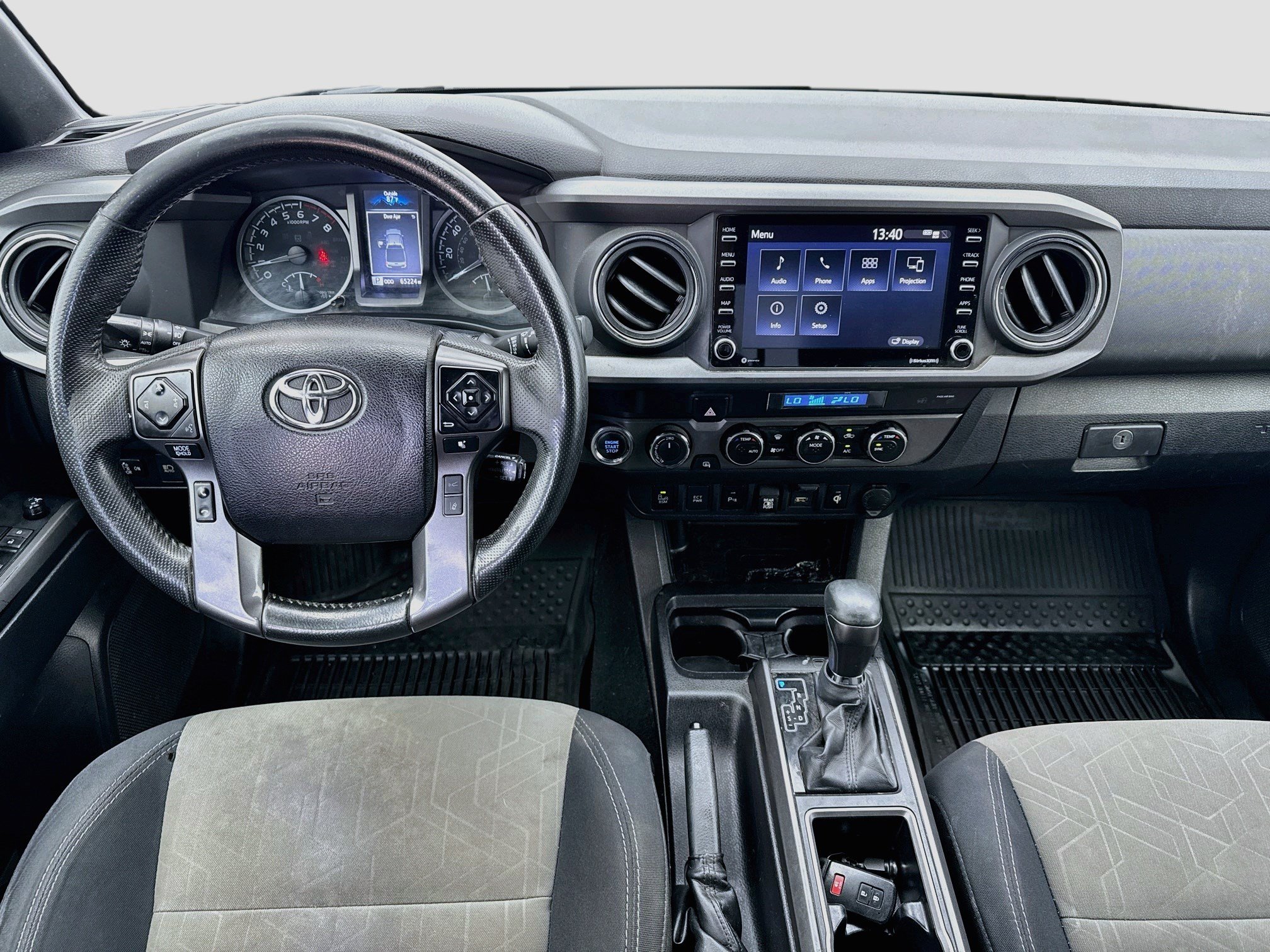 Used 2022 Toyota Tacoma TRD Off-Road w/ Technology Package AWD/4WD image 14