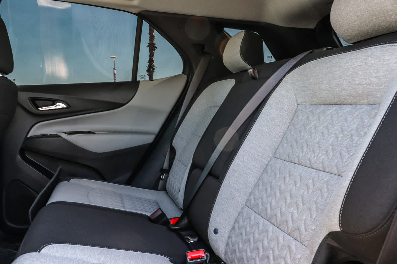 Used 2023 Chevrolet Equinox LS w/ LS Convenience Package FWD image 25