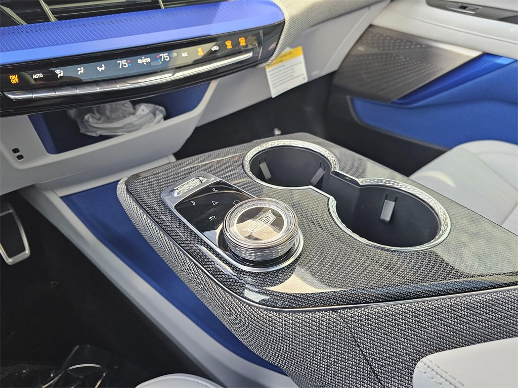 New 2026 Cadillac Optiq Sport 2 image 23