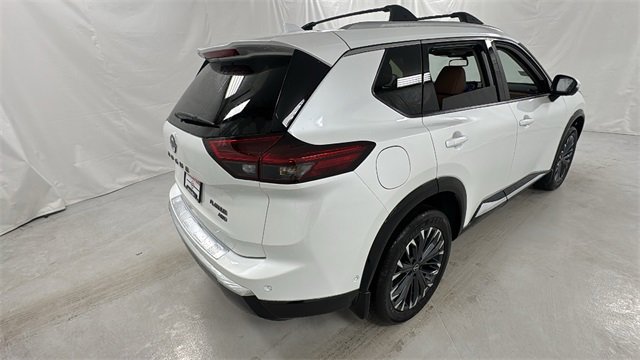 New 2026 Nissan Rogue Platinum w/ Platinum Premium Package image 3