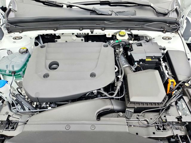 New 2026 Volvo XC40 B5 Core w/ Climate Package image 31