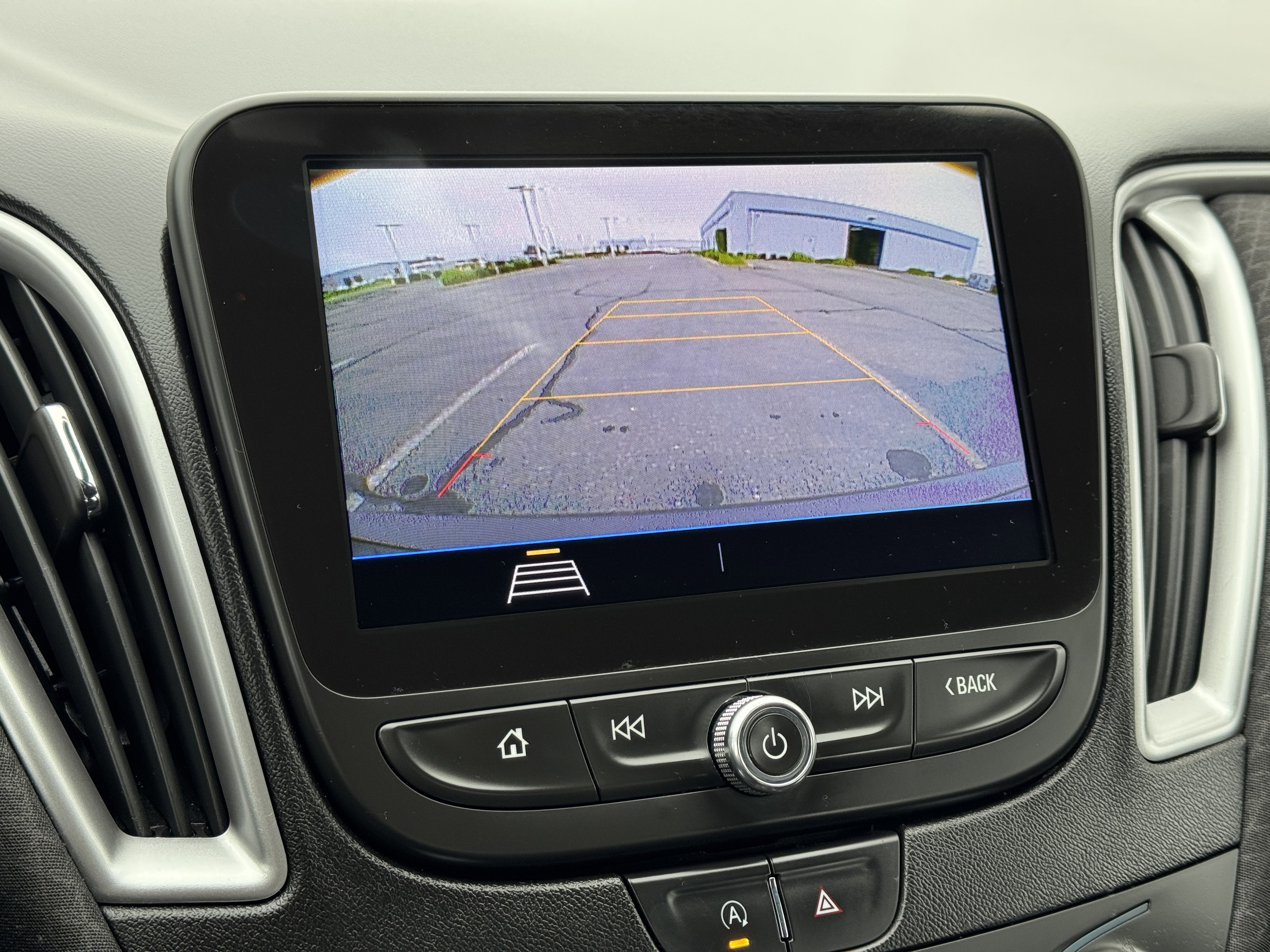 Certified 2020 Chevrolet Malibu LS w/ Driver Confidence Package image 26