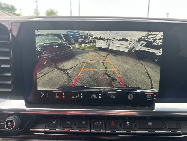 New 2026 Chevrolet Silverado 1500 LTZ w/ LTZ Convenience Package II AWD/4WD image 24