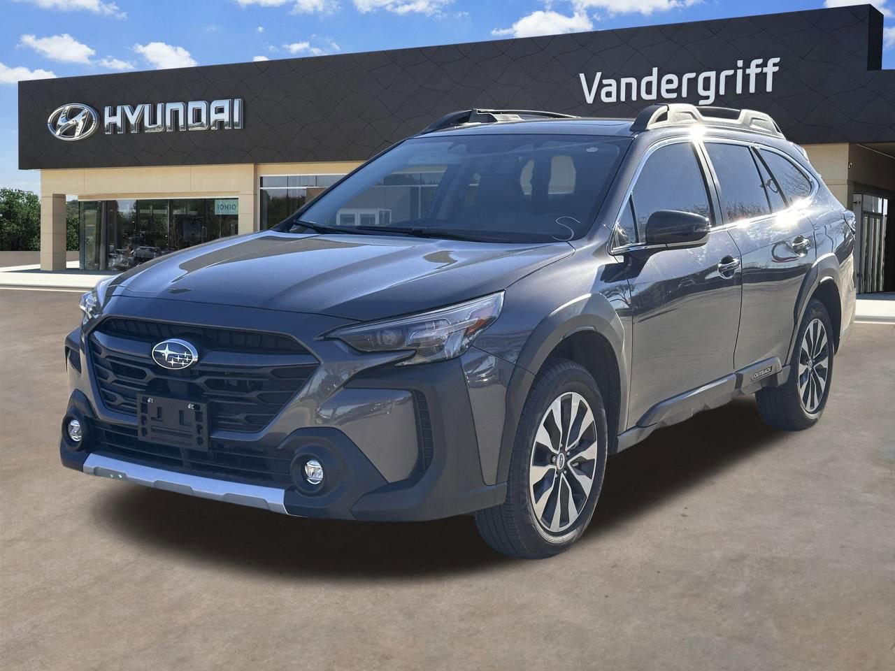 Used 2025 Subaru Outback Limited image 6