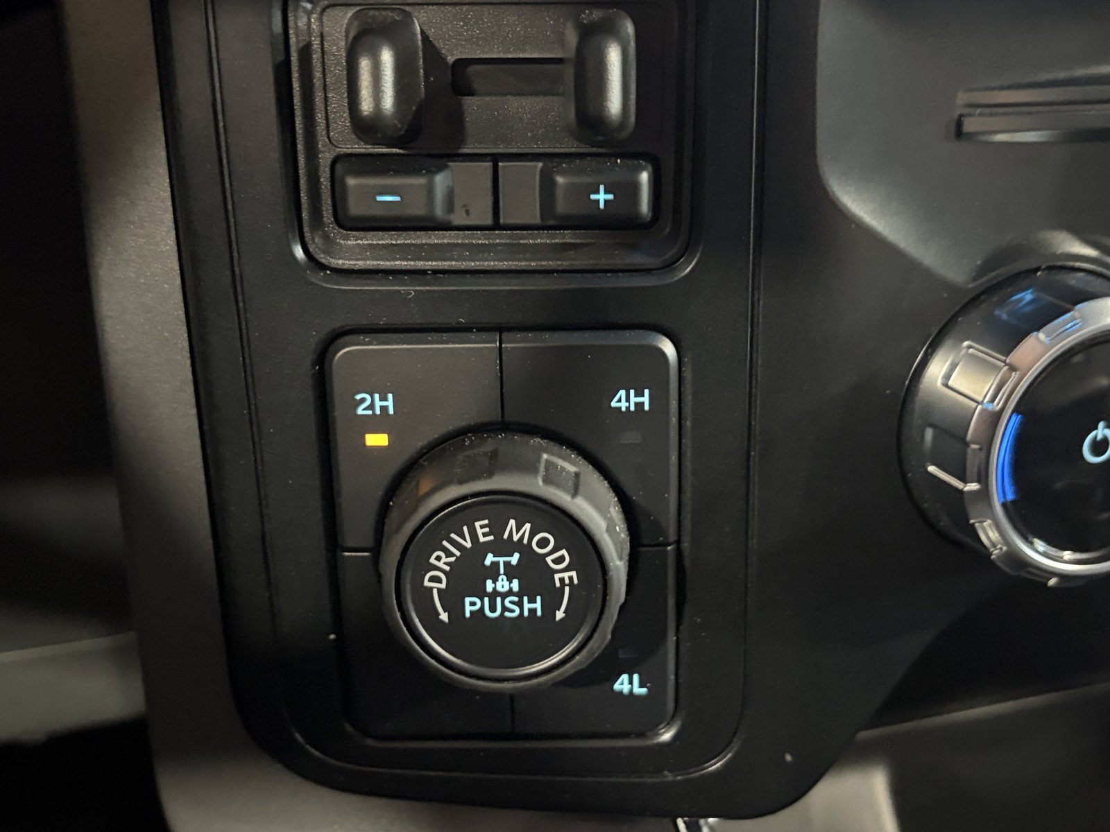 Used 2024 Ford F150 XLT w/ Equipment Group 302A MID AWD/4WD image 17