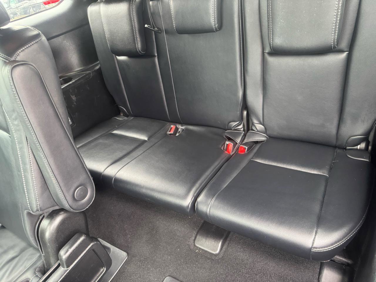 Used 2017 Toyota Highlander SE AWD/4WD image 25