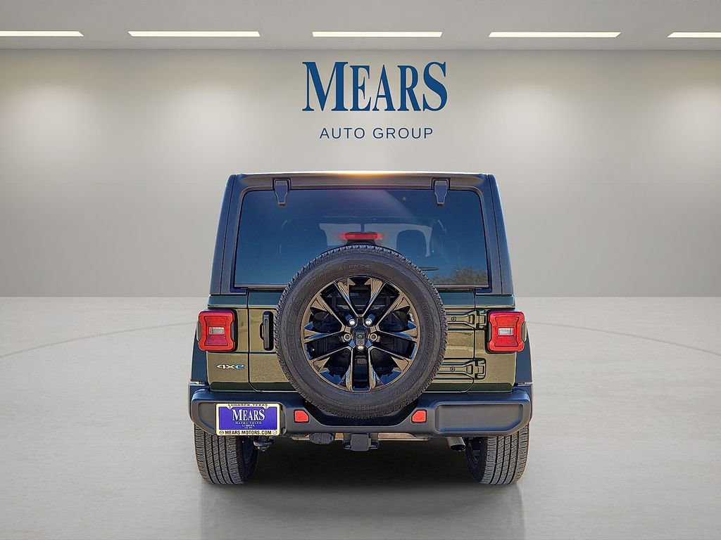 Used 2021 Jeep Wrangler Unlimited Sahara image 4