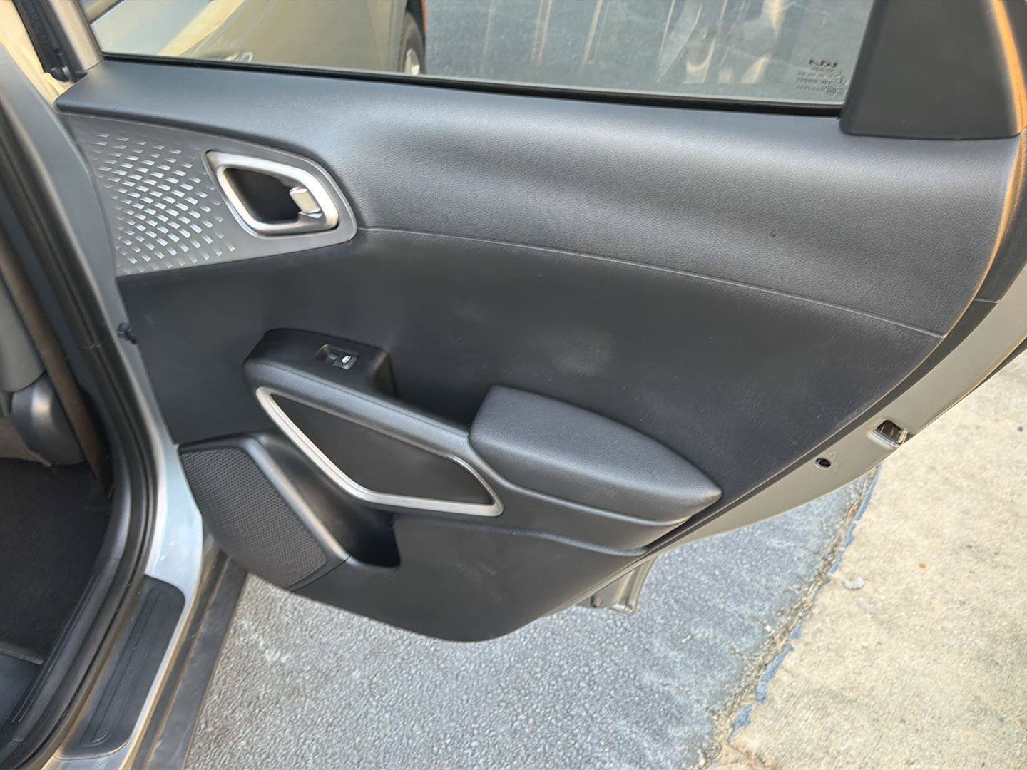 Used 2024 Kia Soul LX w/ Option Group 015 FWD image 15