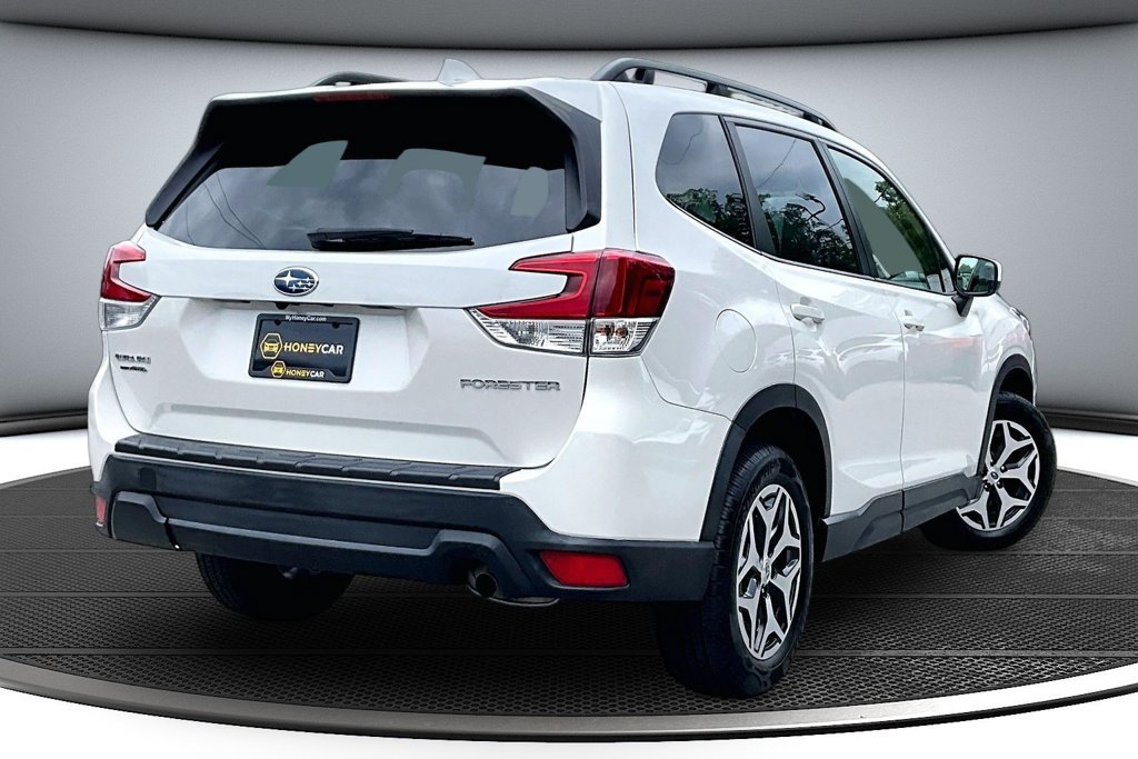 Used 2023 Subaru Forester Premium AWD/4WD image 6
