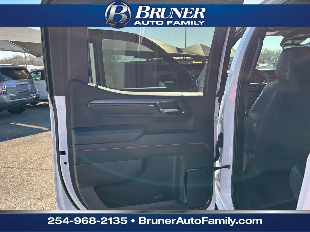 Used 2025 GMC Sierra 1500 AT4 w/ AT4 Premium Package image 13