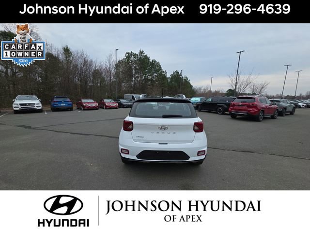 Certified 2023 Hyundai Venue Limited w/ Cargo Package image 16