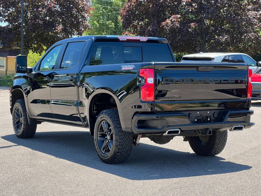 Used 2021 Chevrolet Silverado 1500 LT Trail Boss w/ Convenience Package II AWD/4WD image 16